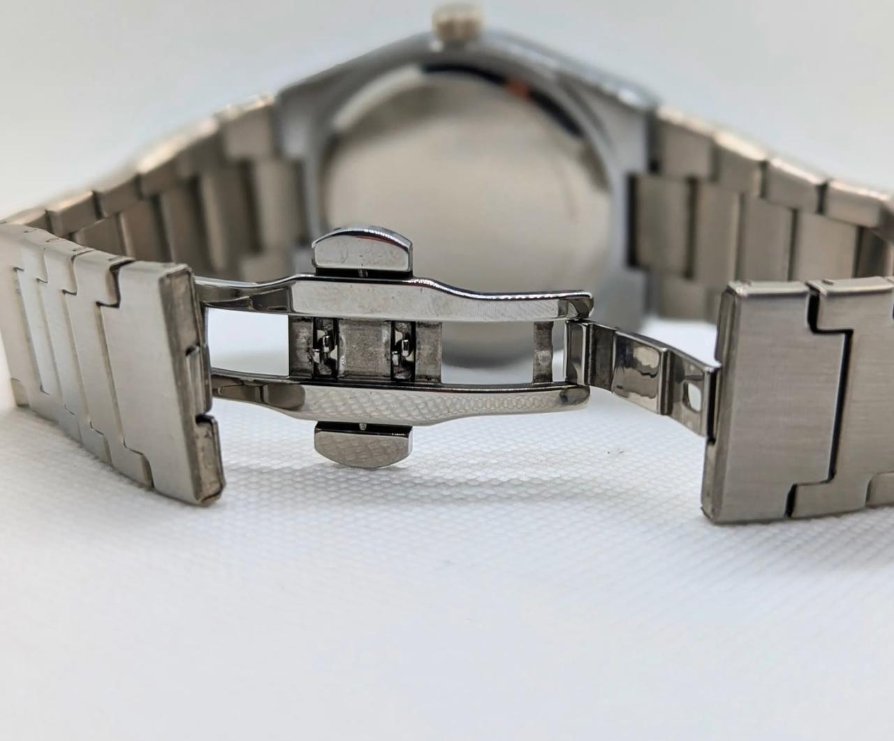 TISSOT QUARTEZ
